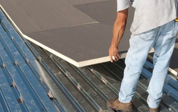 benefits of insulating Rhyd Yr Onen flat roofing